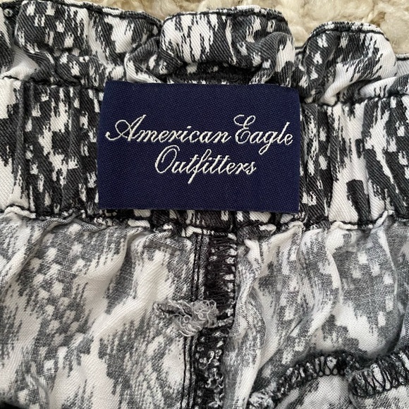 American Eagle Outfitters Shorts  High Rise - Picture 6 of 9